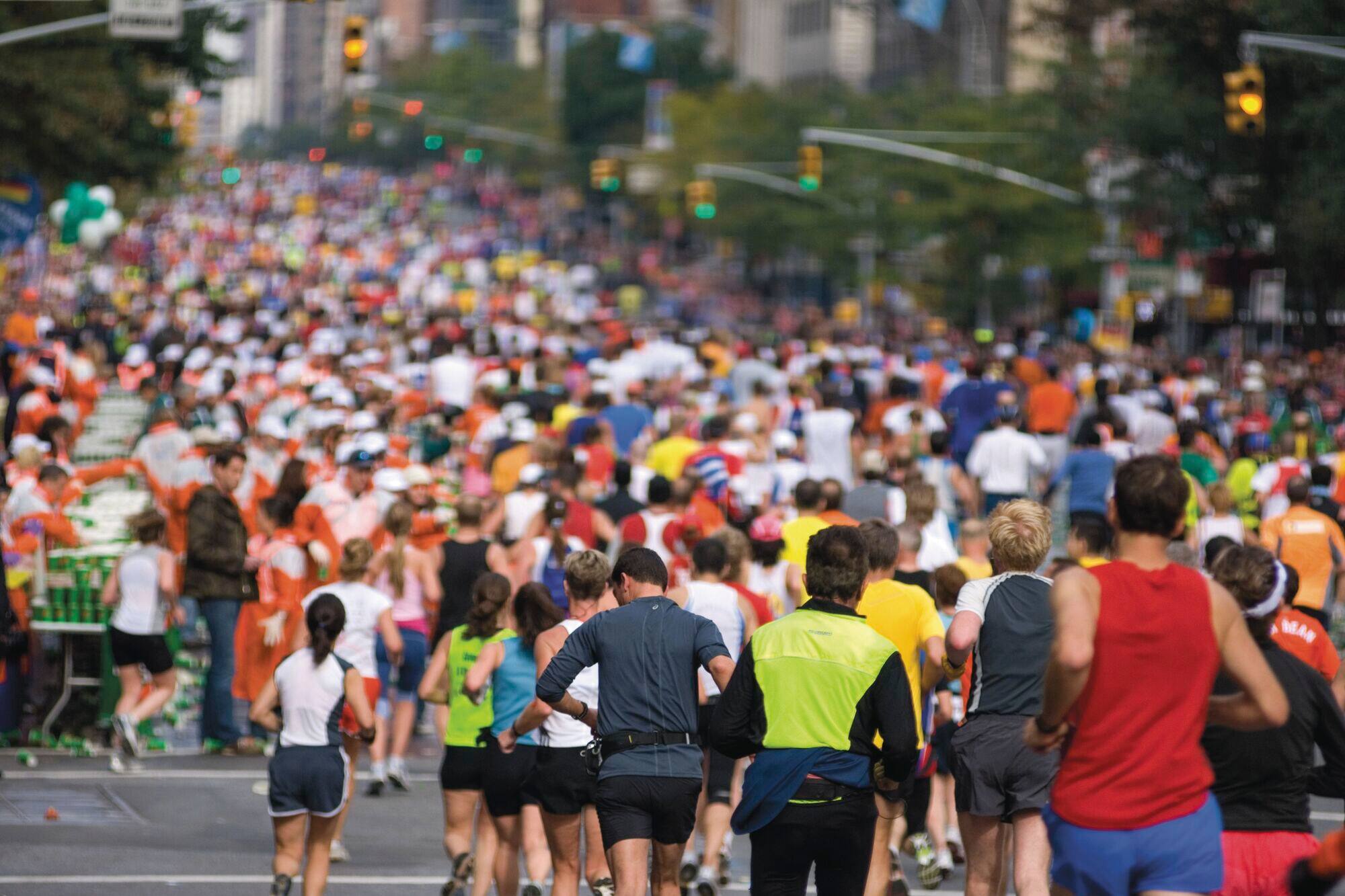 Hundreds of runners taking part in the NYC marathon