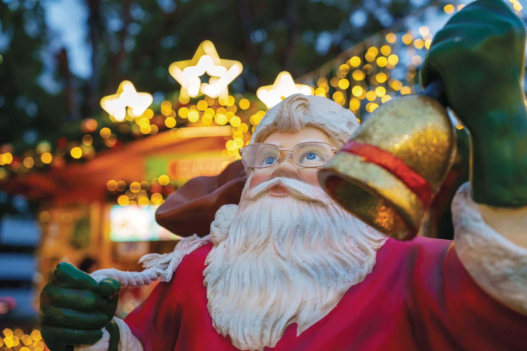 A close up of the Santa statue in Yokohama Park